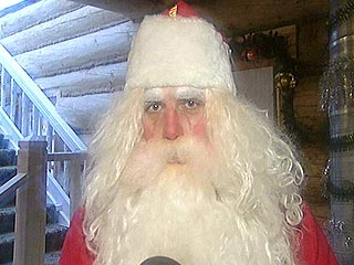 Кремль "раскручивает" Деда Мороза, чтобы отвадить россиян от западного Санта-Клауса