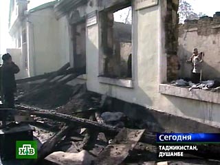 Жизни 13 воспитанников душанбинского детского дома "Чорбог" унес сильный пожар, произошедший ночью в спальном корпусе детдома