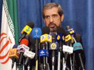 Правительство Ирана объявило, что возобновит с понедельника свою ядерную программу несмотря на протесты Евросоюза. Иран, по словам представителя МИДа Хамида Асефи, имеет право на такие работы и проводиться они будут под контролем международных наблюдателе