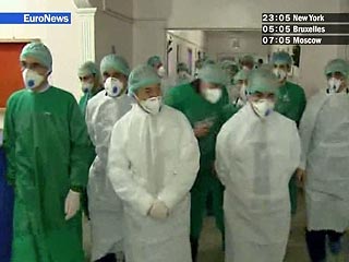В Индонезии подтвержден очередной случай гибели человека от вируса "птичьего гриппа". Очередной жертвой смертельно опасного вируса стал 39-летний житель Индонезии. Он умер в больнице еще 2 января