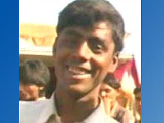 В столице индийского штата Гуджарат Ахмедабаде вернулся домой молодой человек, которого несколько дней назад сочли погибшим и кремировали