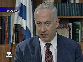 Бывший соратник Шарона надеется победить на мартовских выборах во главе правой партии "Ликуд" и таким образом занять кресло премьер-министра. И если бы не серьезная болезнь Шарона, схватка между экс-однопартийцами была бы жаркой