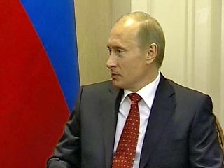 Президент РФ Владимир Путин заверил президента Афганистана Хамида Карзая, что Россия продолжит помощь этой стране в налаживании мирной жизни