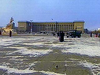 В столице Монголии более 1,5 тыс. человек захватили штаб крупнейшей партии, накануне вышедшей из состава правительства