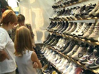 Евросоюз и Китай готовятся к "обувной войне": Китай пригрозил, что обратится во Всемирную торговую организацию в случае, если ЕС попытается ввести ограничения на импорт произведенной в Китае обуви