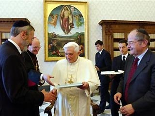 Принимая Главного раввина Рима, Папа Римский выступил с призывом искоренить антисемитизм