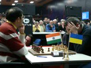 Ананд захватил лидерство на шахматном супертурнире в Вейк-ан-Зее