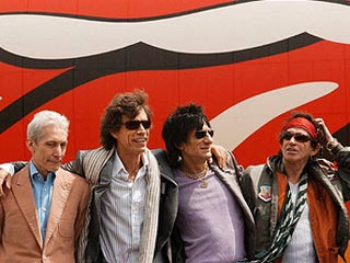 легендарная рок-группа Rolling Stones намерена дать единственный бесплатный концерт на всемирно известном пляже Копакабаны в Рио-де-Жанейро