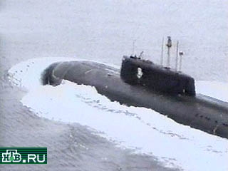 Сегодня около 150 родственников подводников атомохода "Курск" выйдут в море к месту катастрофы субмарины