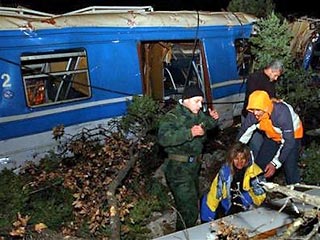 В Черногории пассажирский поезд упал в каньон: 39 погибших, более 150 раненых