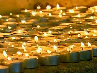 В Эстонии на кладбище в Пярну в День Холокоста 27 января были зажжены свечи на могилах солдат гитлеровской армии