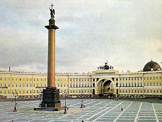 Кинофестиваль на Дворцовой площади переименовали из "Золотого ангела" в "Санкт-Петербург"