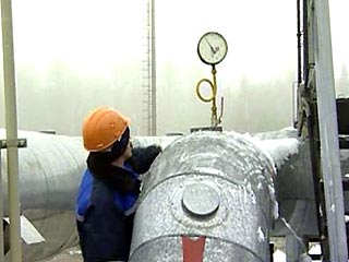СМИ расходятся в оценке достигнутых накануне договоренностей по поводу экспорта газа на Украину и создании СП "Укргаз-Энерго". Журналисты так и не дождались обещанной пресс-конференции, где бы им разъяснили подробности соглашения