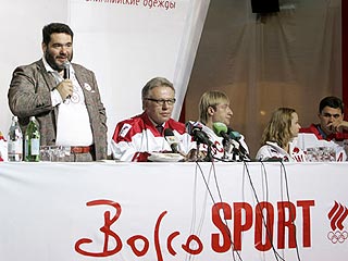 Международный олимпийский комитет (МОК) выразил недовольство агрессивной рекламной кампанией, которую на Олимпийских играх в Турине проводит компания Bosco - генеральный спонсор и официальный экипировщик олимпийской сборной России
