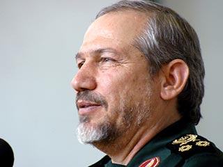 В среду в Тегеране генерал Яхья Рахим-Сафави заявил, что Иран готов дать отпор в случае нападения США