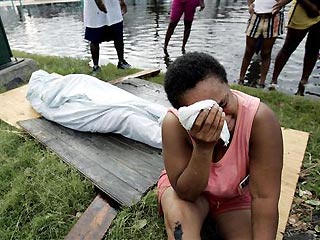 Американские законодатели установили, что в большом количестве жертв "Катрины" виновата администрация Буша
