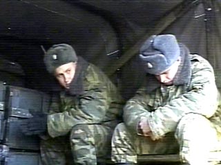 Грузинская военная полиция задержала в пятницу в Батуми двоих российских военнослужащих и грузовик "ЗиЛ-131", принадлежащий дислоцированной в этом городе 12-й российской военной базе