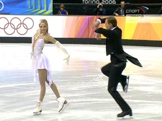 Навка и Костомаров не смогли захватить лидерство после обязательного танца