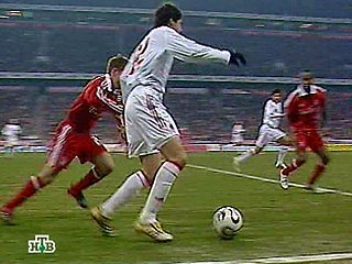 Во вторник проходят четыре матча 1/8 финала футбольной Лиги чемпионов сезона 2005/2006. Все поединки начались в 22:45 по московскому времени