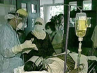 27-летняя женщина умерла в понедельник в больнице Джакарты после заражения вирусом H5N1. Об этом в среду сообщило министерство здравоохранения страны, ссылаясь на результаты тестов, проведенных в местной лаборатории