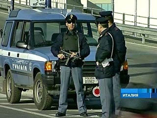 Туринская полиция оцепила прилегающую к главному олимпийскому пресс-центру территорию в связи с угрозой террористического акта, сообщает ИТАР-ТАСС