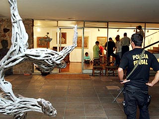 В Бразилии распространен фоторобот преступника из банды, похитившей картины стоимостью 50 млн долларов