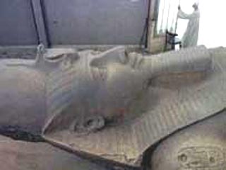 В Египте найдены 2 статуи фараона Рамзеса II по 5 тонн весом каждая