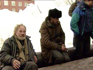 В московском храме Космы и Дамиана в Шубине накануне была совершена панихида по бездомным, усопшим за последние месяцы
