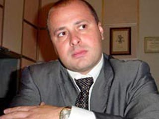 Депутат Госдумы от "Родины" Михаил Маркелов заявил, что его 16-летнего сына похитили