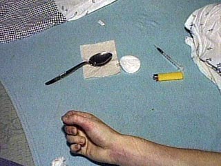 В Нижнем Новгороде четверо наркоманов покончили жизнь самоубийством, приняв повышенную дозу наркотического вещества