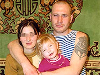 Из второй чеченской кампании сапер Александр Морозов привез домой, в Ростовскую область жену - миниатюрную чеченку Гулю
