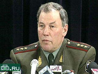 Утверждения пилота LR-5 о том, что российские военные не дали англичанам спасти моряков с "Курска", не имеют под собой оснований, заявил Манилов