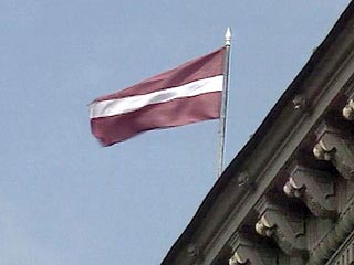 Сейм Латвии на заседании в четверг отклонил поправки к Конституции, которые предоставляли негражданам право участвовать в муниципальных выборах, сообщает "Интерфакс"