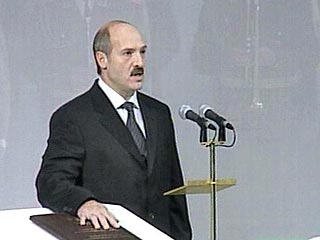 В субботу, 8 апреля, состоится инаугурация 51-летнего президента Белоруссии Александра Лукашенко, который займет высший пост этой страны в третий раз подряд
