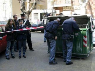 В Риме на улице в среду утром было обнаружено пять ящиков с заполненными и действительными избирательными бюллетенями