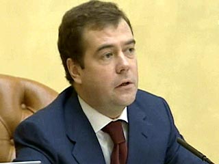 Медведев призвал бизнесменов развивать профобразование и предложил создавать ПТУ при корпорациях