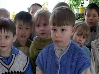 Генпрокуратура РФ требует закрыть 12 американских организаций по усыновлению детей из России