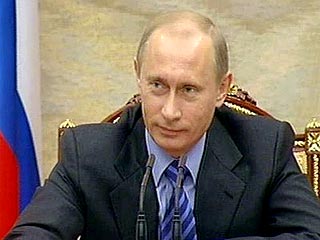 Путин призвал бизнес и политические партии к борьбе со СПИДом
