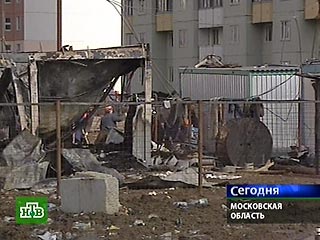 В ночь на 20 апреля в строительных бытовках возле микрорайона Павшинская пойма города Красногорска произошел пожар, в результате которого погибли 11 человек