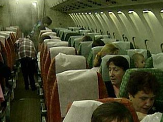Драка милиционеров на борту самолета, летевшего из Москвы в Барнаул: ранена стюардесса