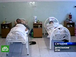 Госпитализированным в городе Дагестанские Огни больным поставлен предварительный диагноз дизентерия, сообщили РИА "Новости" в территориальном управлении Роспотребнадзора по Республике Дагестан