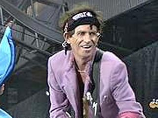 Гитарист знаменитой рок-группы Rolling Stones Кит Ричардс идет на поправку после падения с пальмы