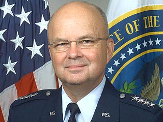 Новым директором ЦРУ станет генерал ВВС Майкл Хайден