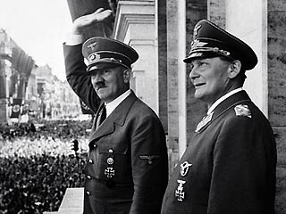 Гитлера лишили звания почетного гражданина немецкого города Ашерслебен