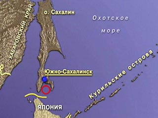 В районе залива Анива на Сахалине, где проходят российско-японские учения по ликвидации разлива нефти, в море упал российский вертолет Ми-14. В результате падения вертолета в Охотское море серьезно пострадали два человека