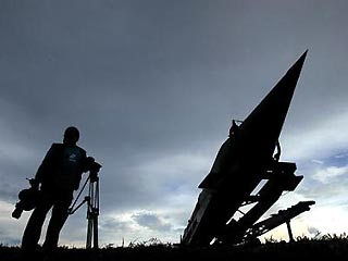 Кремль назвал план США по замене ядерных боеголовок "безответственным"