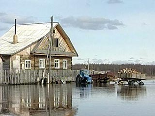 В Кемеровской области более 70 домов подтоплены из-за прорыва дамбы