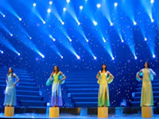 В Афинах в четверг вечером пройдет полуфинал песенного конкурса "Евровидение", который проводится с 1956 года