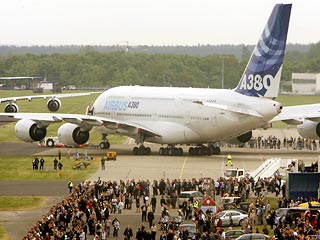На проходящем в Берлине международном авиасалоне ILA-2006 была предпринята попытка арестовать российский экспонат