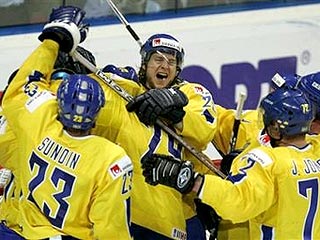 Чемпионами мира по хоккею стали шведы
